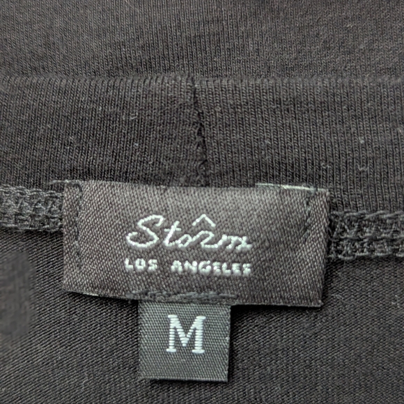 🎈Storm Women's (Size Medium) Black V-Neck Top With Polka Dot Puff Sleeves - Picture 11 of 12